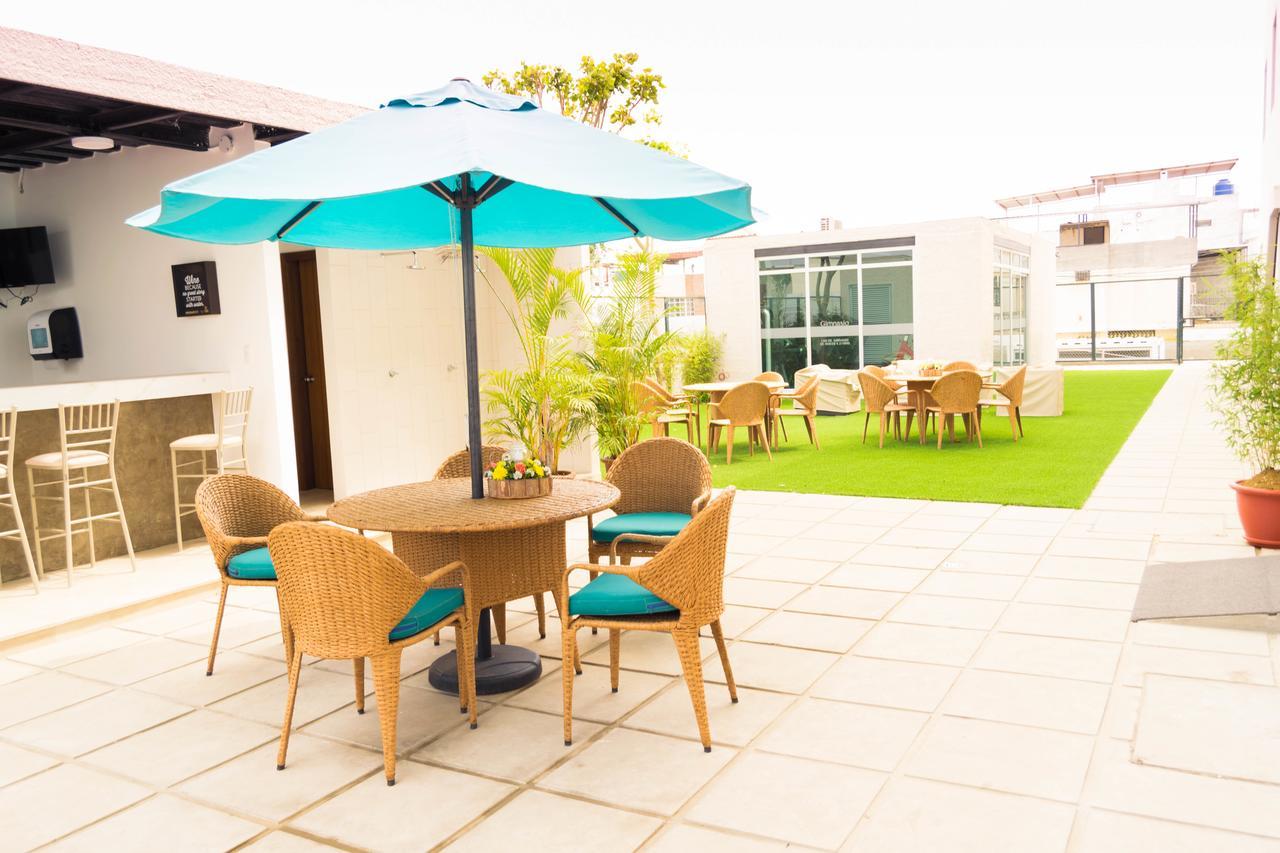 Aquamarina Hotel มันตา ภายนอก รูปภาพ
